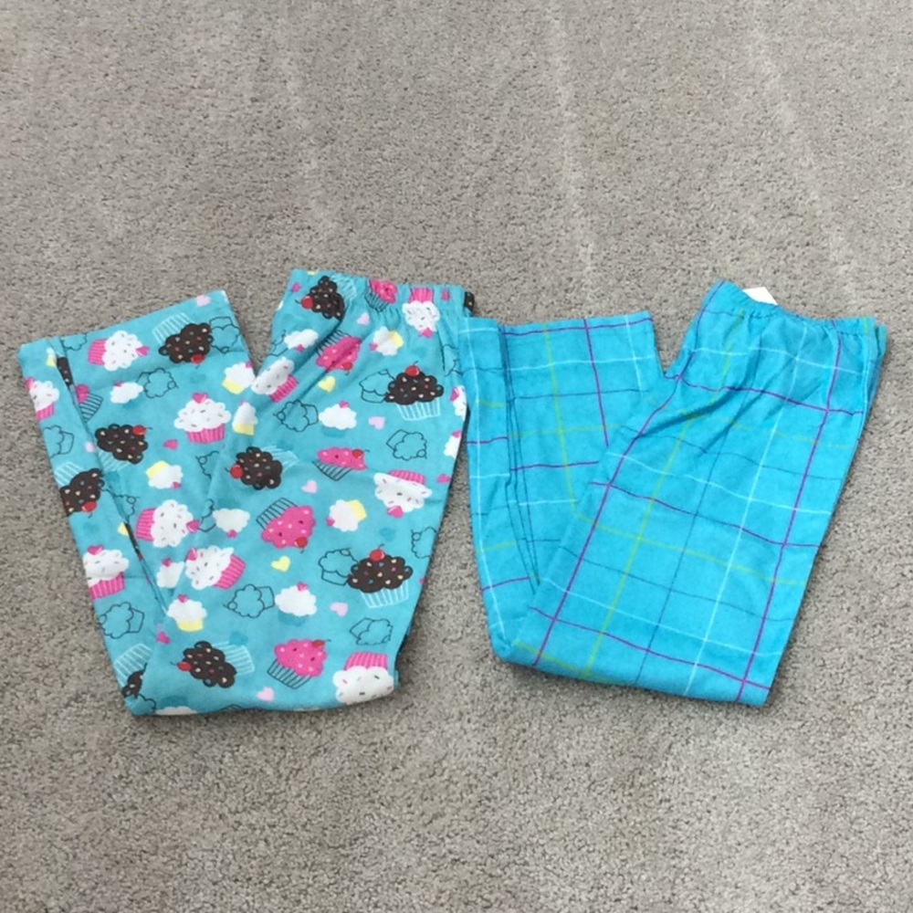 Girls sleepwear